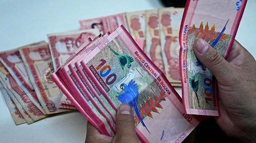 Policía secuestra Bs 1.7 millones ocultos en cajas de cartones