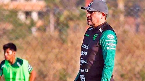 Óscar Villegas promete &quot;buen fútbol&quot; para el debut de Bolivia en El Alto