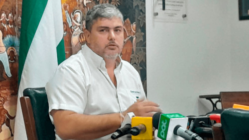 Fernando Larach: &quot;Lo que habrá en el alto no es cabildo, es un mitín político&quot;