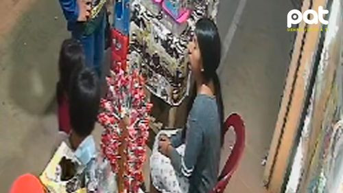 Norma Arias Zurita se presenta ante la FELCC tras ser acusada de provocar incendio mortal