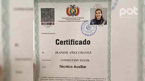 La expresidenta Jeanine Áñez se gradúa en textil y confección desde la prisión 