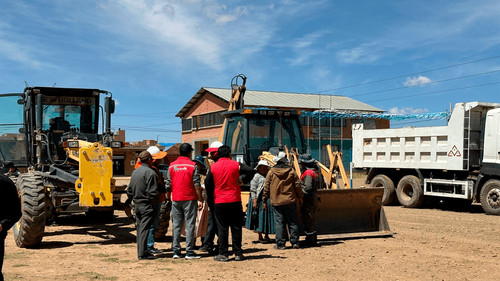 El Alto mejora sus vías con el apoyo de la Mink’a Distrital en el Distrito 10
