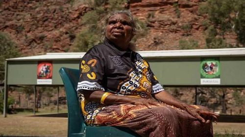 Abren las urnas en Australia para histórico referendo indígena