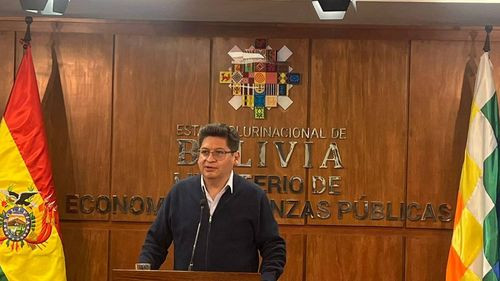 Declaraciones del ministro de economía sobre baja calificación de Standard &amp; Poor&#039;s Global