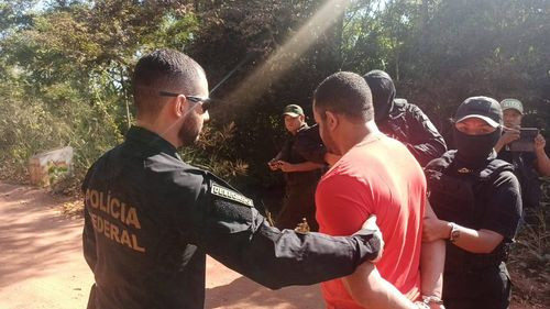 Entregan a brasileño prófugo con 10 juicios pendientes a la policía federal del vecino país