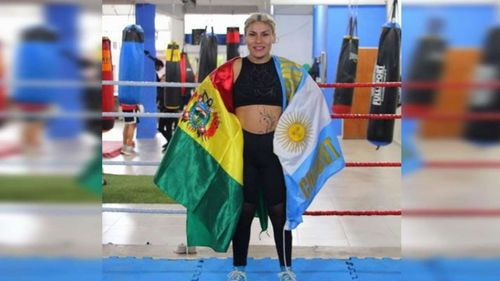  Liz &quot;Leona&quot; Crespo, la boliviana que compite por Argentina, se abre paso en el boxeo mundial