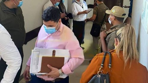 El programa de cirugía de &#039;El Colla&#039; suspende declaración informativa debido a atentado criminal en enconada