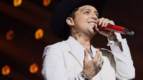 Christian Nodal ya salió del hospital tras fuerte infección