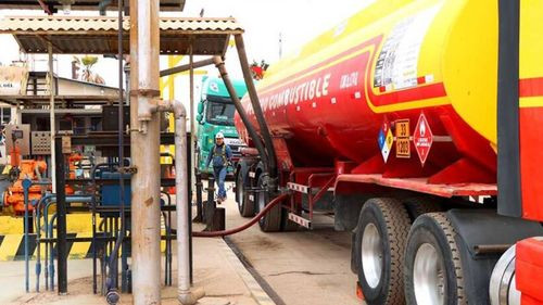 Terminal de YPFB en Arica alcanza capacidad máxima de almacenaje con 1,3 millones de barriles de combustible