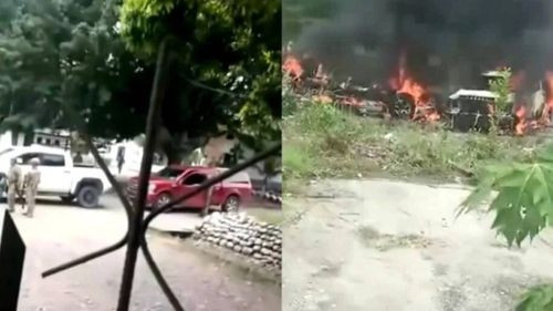 Turba del evismo quema presuntas camionetas usadas para disparar contra el vehículo de Evo Morales