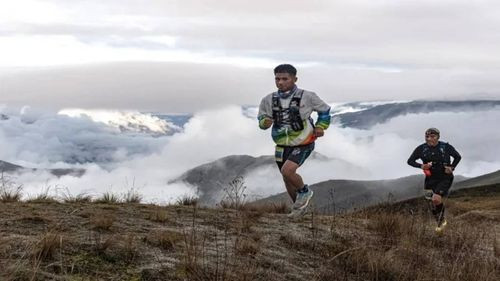 Franco y Yana se coronan campeones nacionales de Skyrunning Bolivia en Sorata