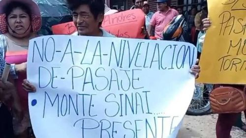 Cuatro Cañadas: vecinos marchan contra la escasez de combustibles, divisas y el alza de los precios