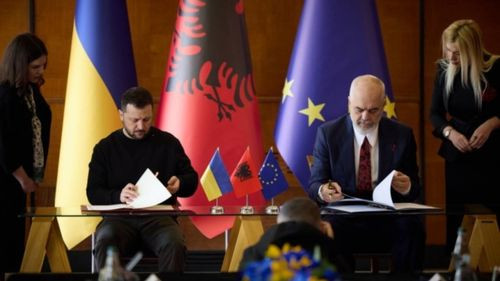 Zelensky busca apoyo en Albania para consolidar la paz en Ucrania con el respaldo de los Balcanes