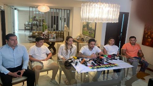 Familia de Camacho invita a la caravana
