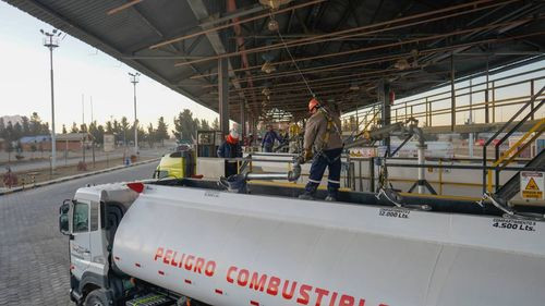 YPFB despacha 1,5 MM de litros de gasolina a Senkata para La Paz y El Alto