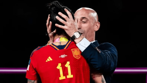 FIFA Suspende a Rubiales: 3 Claves para Entender la Crisis por el Beso del presidente de la Federación Española a Jenni Hermoso