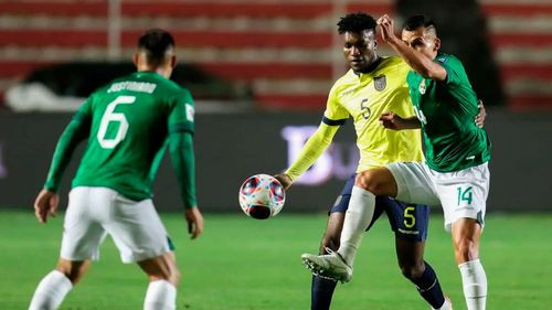 Ecuador y Bolivia listos para un duelo clave con formaciones que prometen emoción
