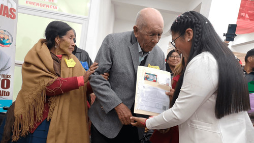 Benedicta y Máximo: Un siglo de vida celebrado en El Alto