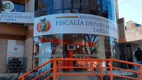 Condenado a 25 años por abuso a hijastra adolescente