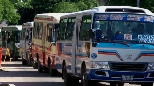 El transporte urbano en debate: concejal Terrazas exige respuestas a la alcaldía