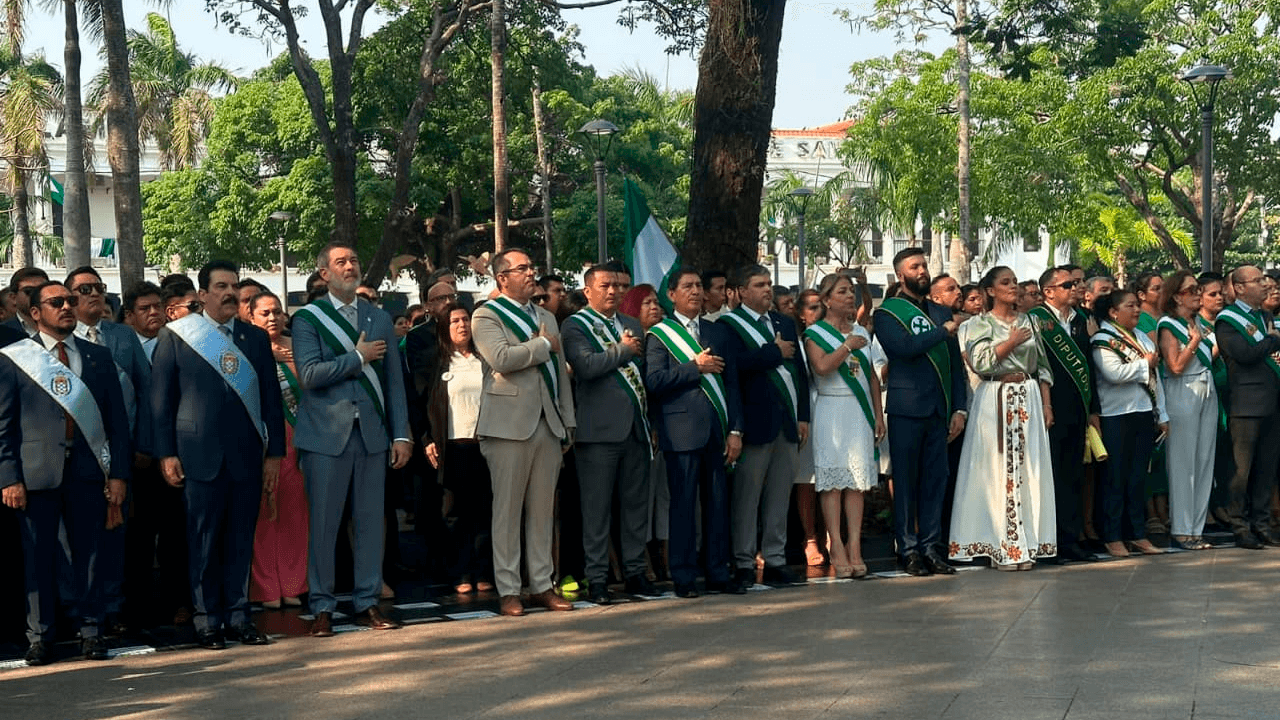 Homenaje a Santa Cruz.png
