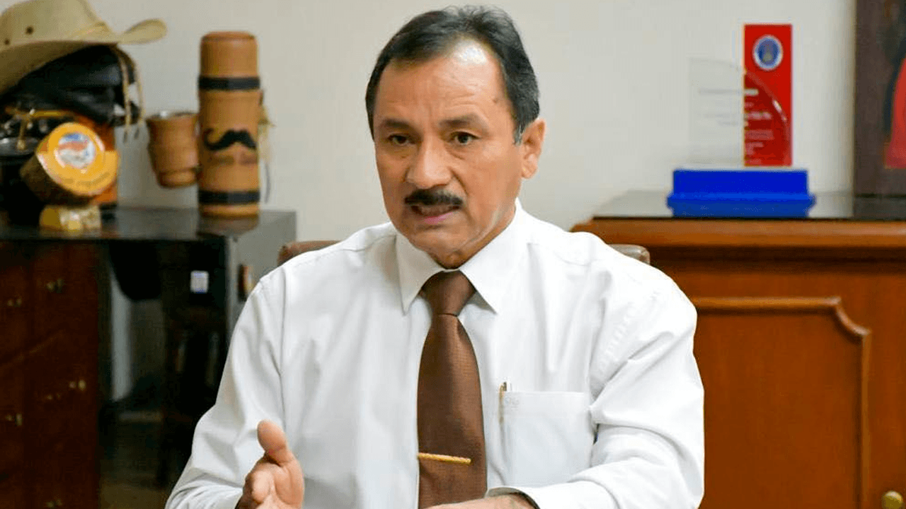 Rector de la UAGRM.png